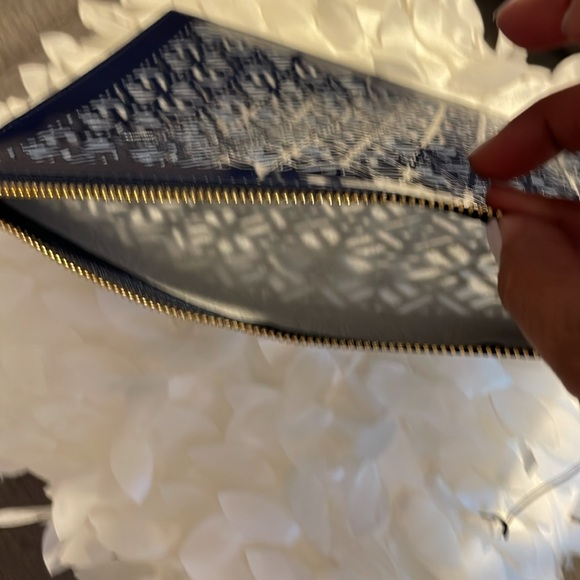 BNWOT TORY BURCH Pouch Clutch Limited Edition LACE CUT Bag Purse Travel NEW Blue - Picture 5 of 9